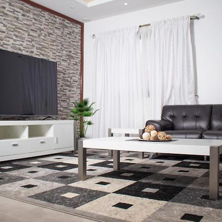 Luxury Suites Chester One Dakar Exterior photo