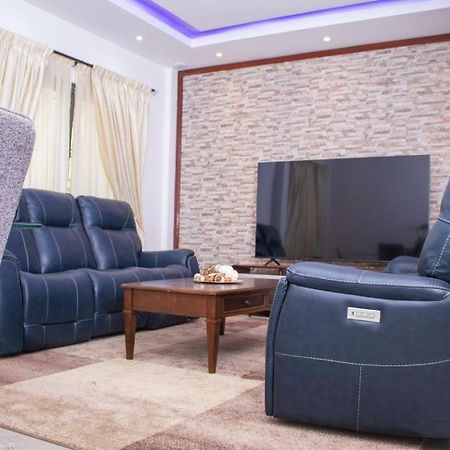 Luxury Suites Chester One Dakar Exterior photo