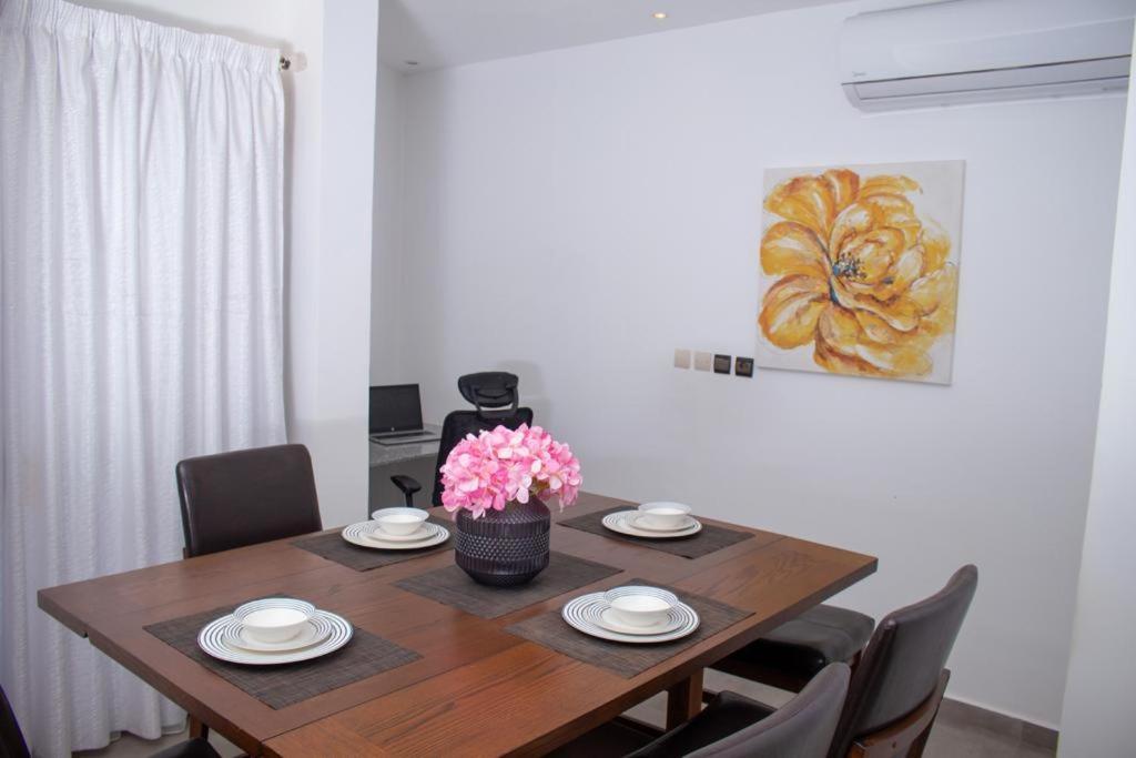 Luxury Suites Chester One Dakar Exterior photo