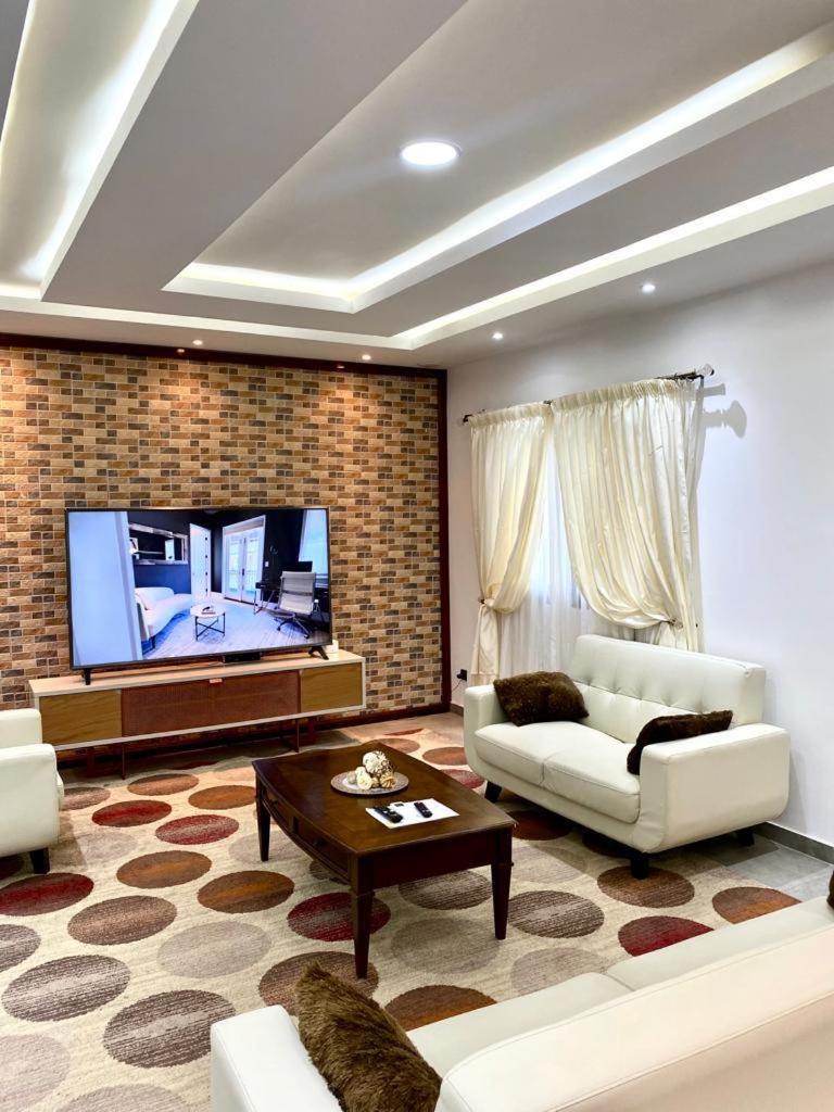 Luxury Suites Chester One Dakar Exterior photo